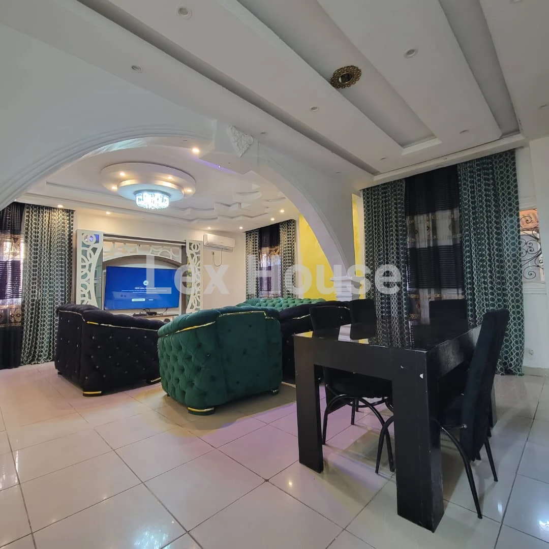 Twin Guesthouse
