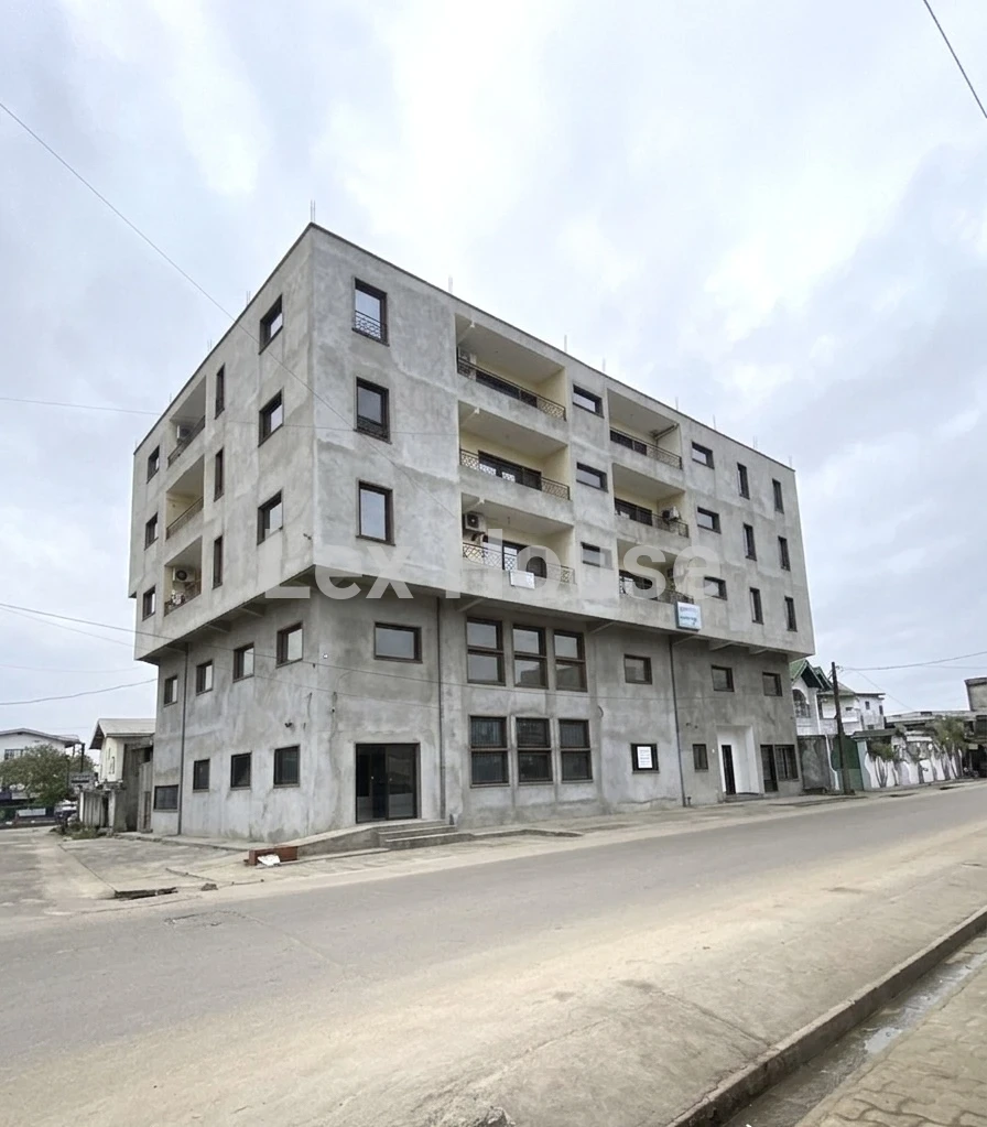 Open office space for rent in Diedo, Douala